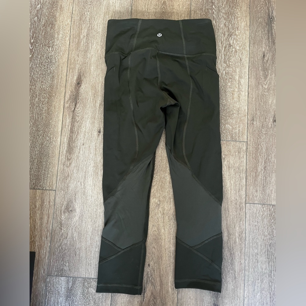 Lululemon Pace Rival High-Rise Crop. Women’s size 4. Olive